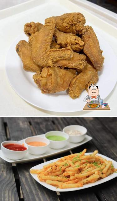 Chicken wings at Little Bytes