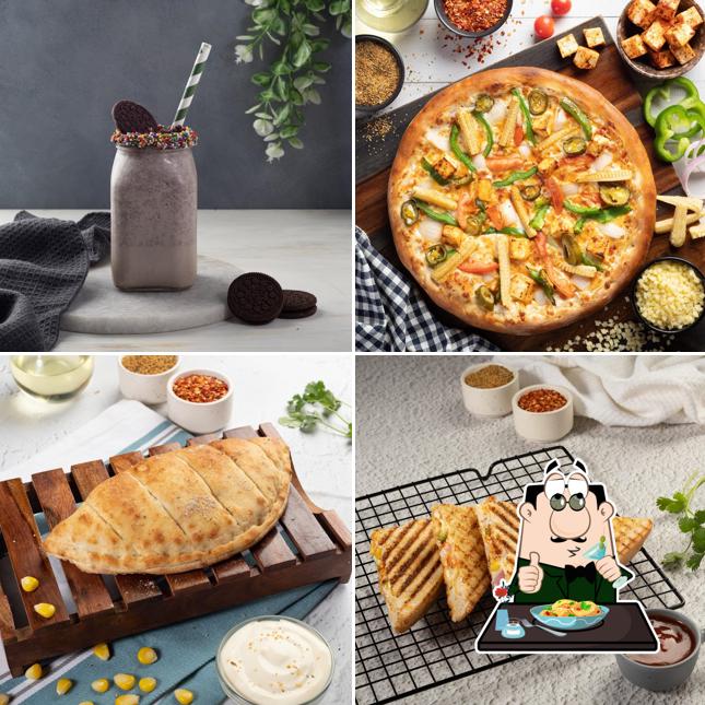 Food at Pizza Galleria Baghpat