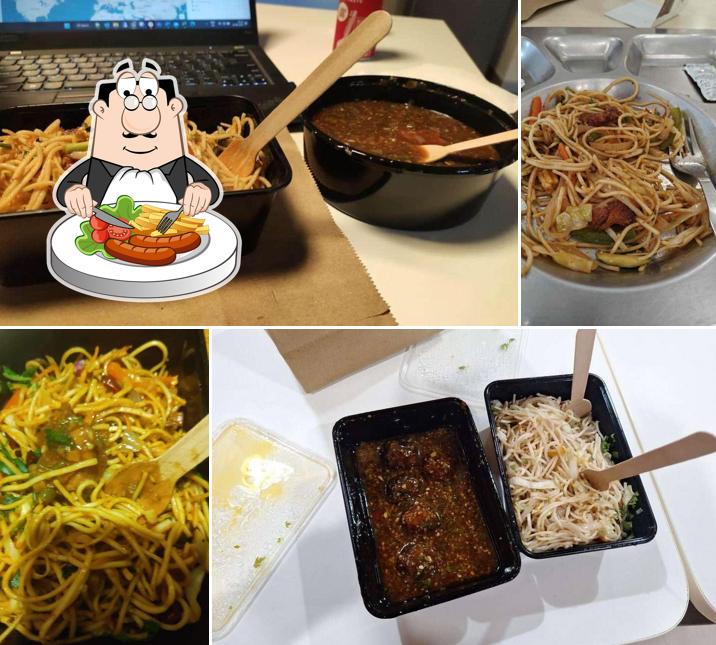 Food at NoodleMia