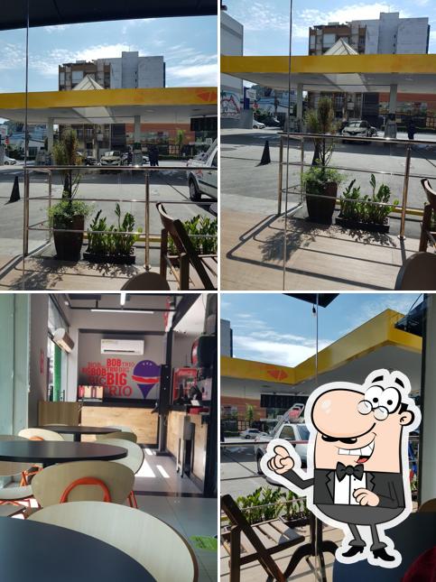 A ilustração do Bob's Burger - Drive Champagnat’s exterior e interior