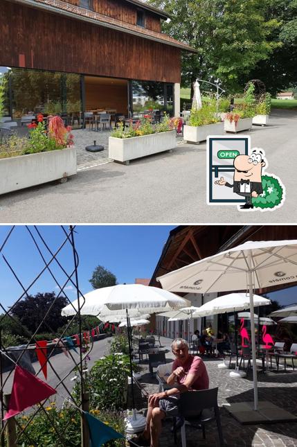 Gli esterni di Café des jardins