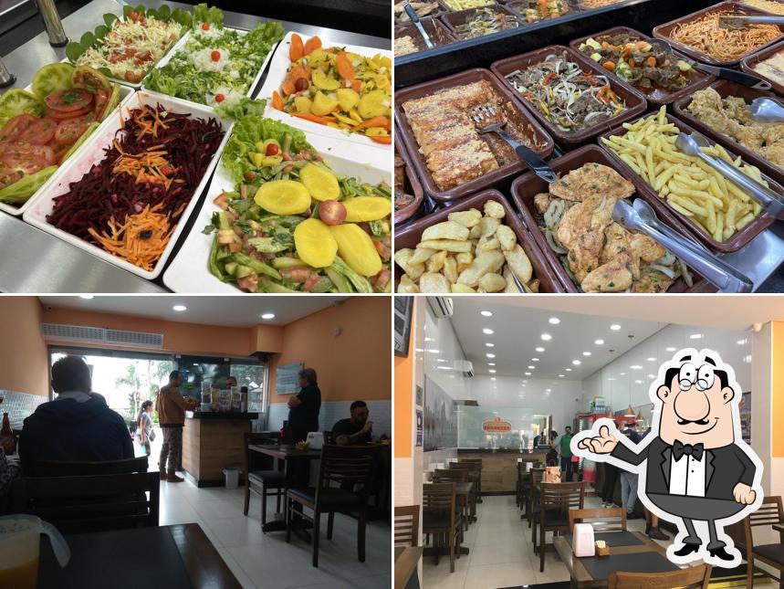 Sente em uma das mesas no Restaurante Ebenezer