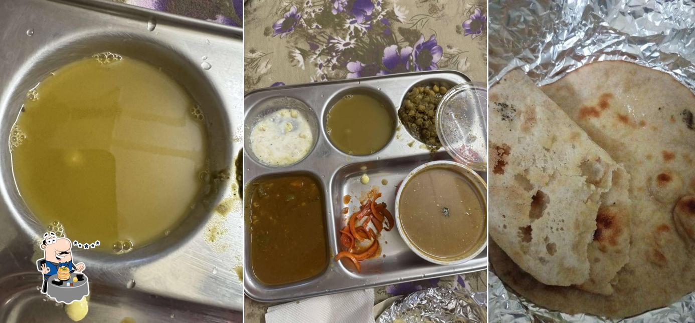Food at Punjabi Angeethi