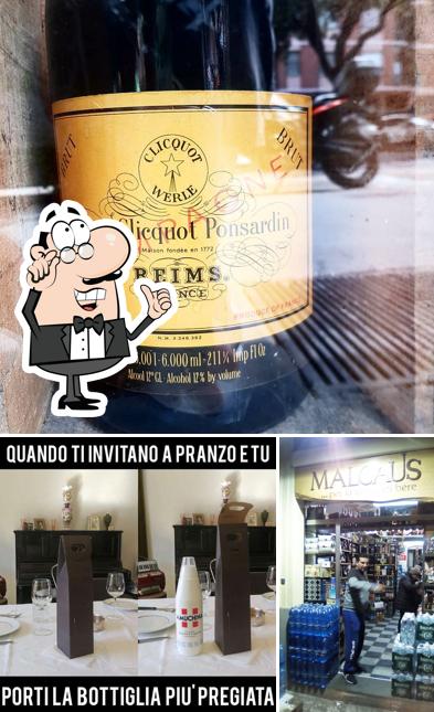 Dai un'occhiata agli interni di Vini e Liquori Malcaus