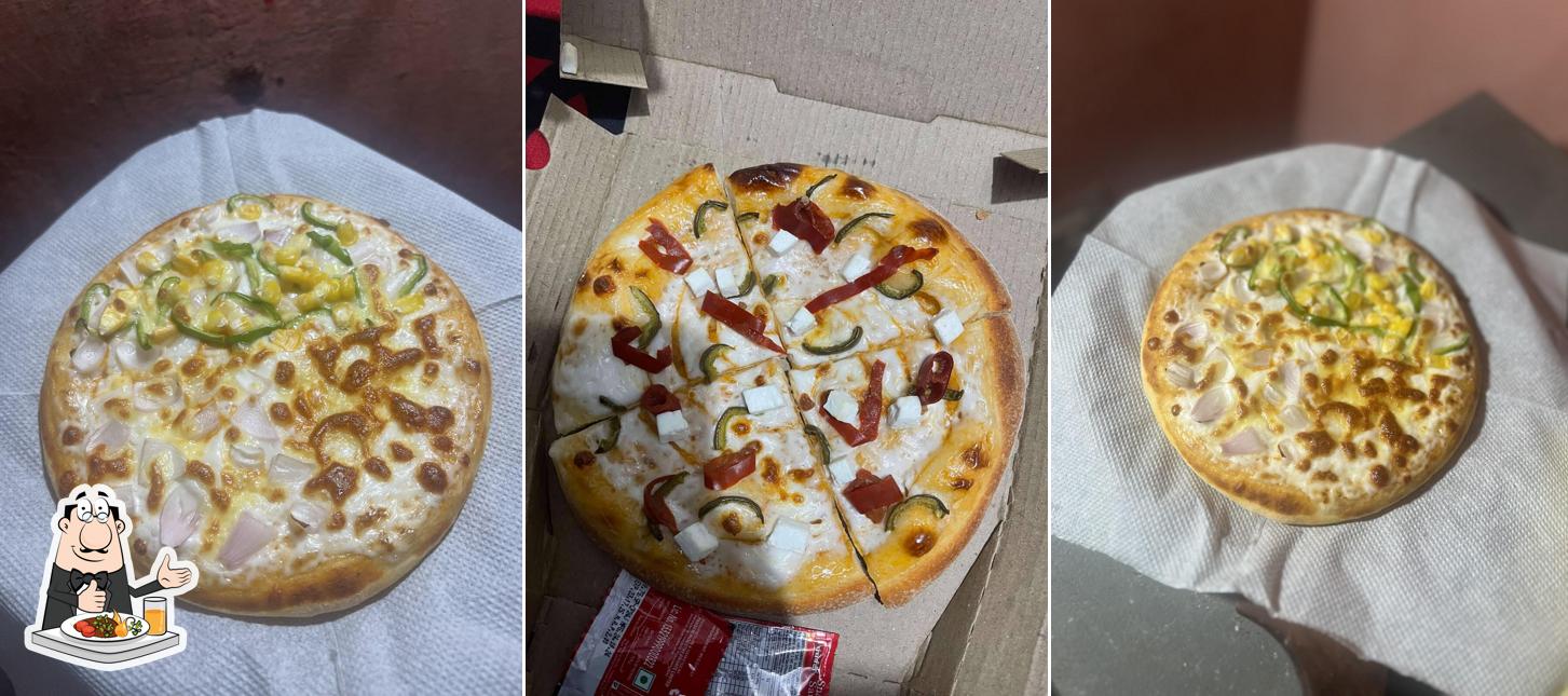 Food at The Pizza Crust