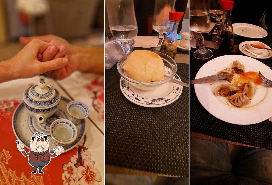 Cibo al Ristorante Cinese Shiyunjia