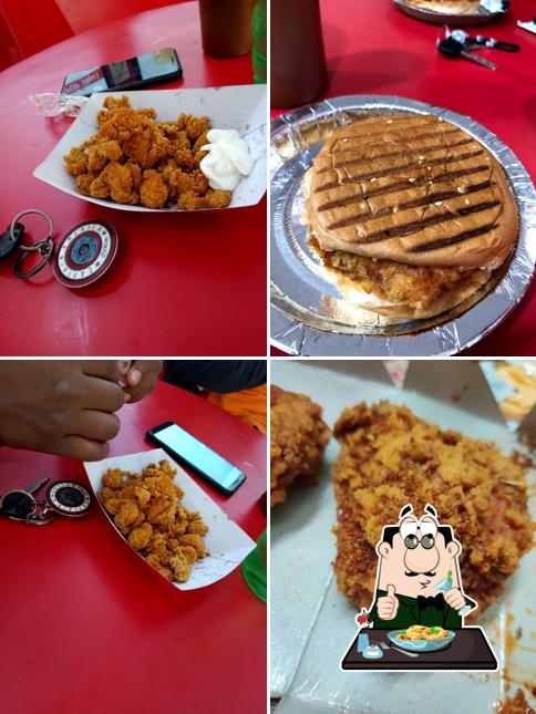 Food at Esselate!