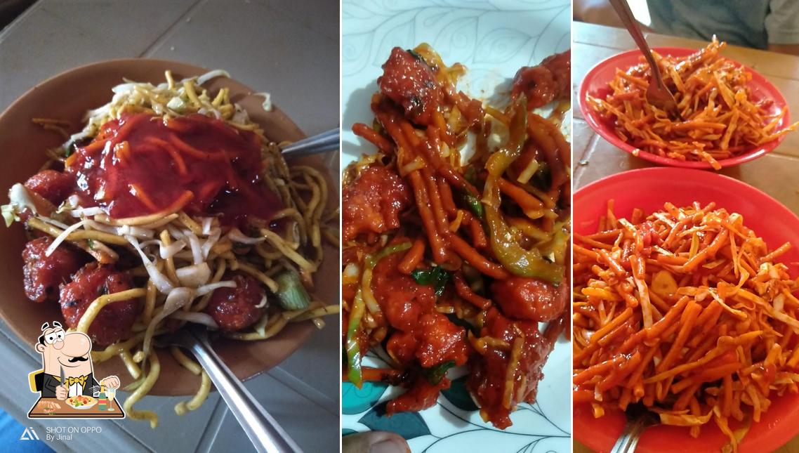 Pad thai at Ashapura Chinese Corner
