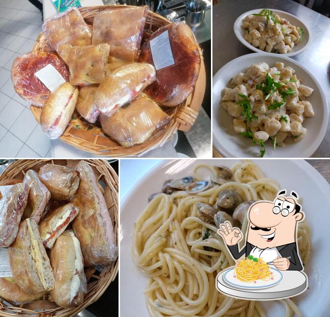 Spaghetti alla carbonara al Caffè 99