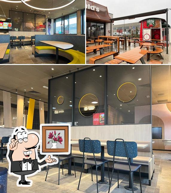 Dai un'occhiata agli interni di McDonald’s Fiorenzuola d'Arda