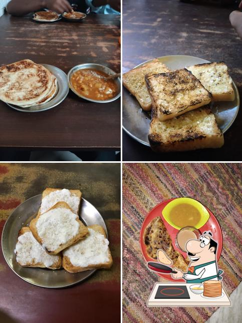 Pancakes at Mouchak