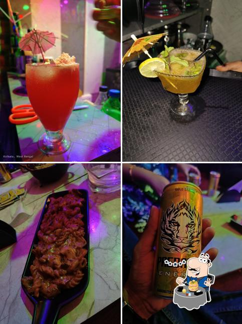 HAPPY CAFE & LOUNGE