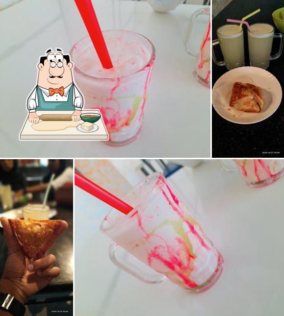 Samosa at Marjan Bakery