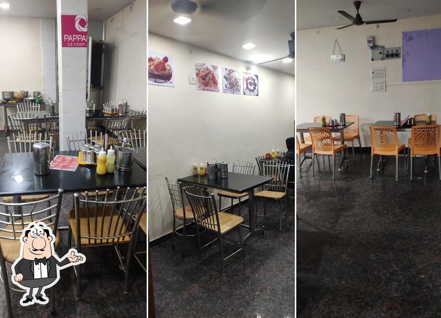 The interior of RR BISMI BIRYANI