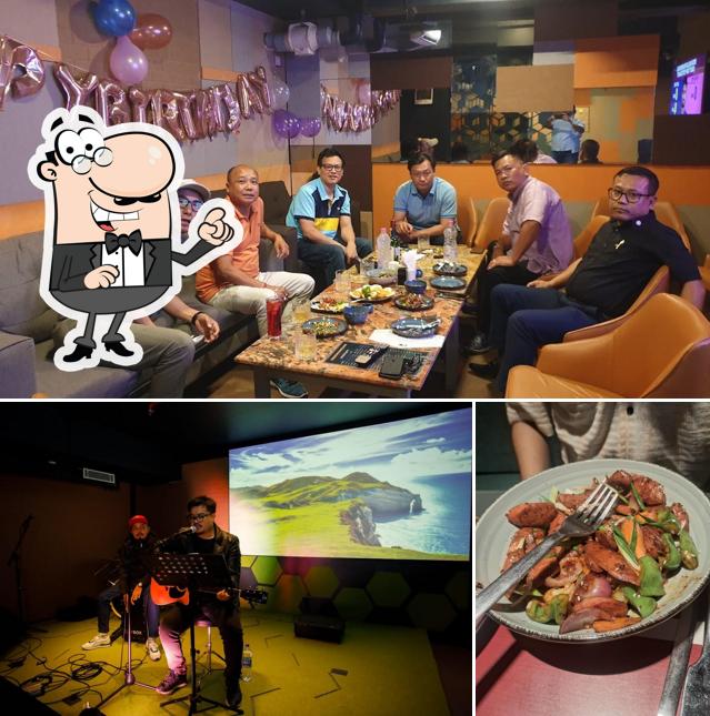 The picture of interior and food at UNDERGROUND SPORTS LOUNGE