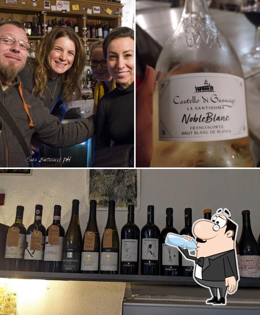 Prova un drink dal menu