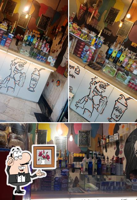 Check out how Shake O bar looks inside