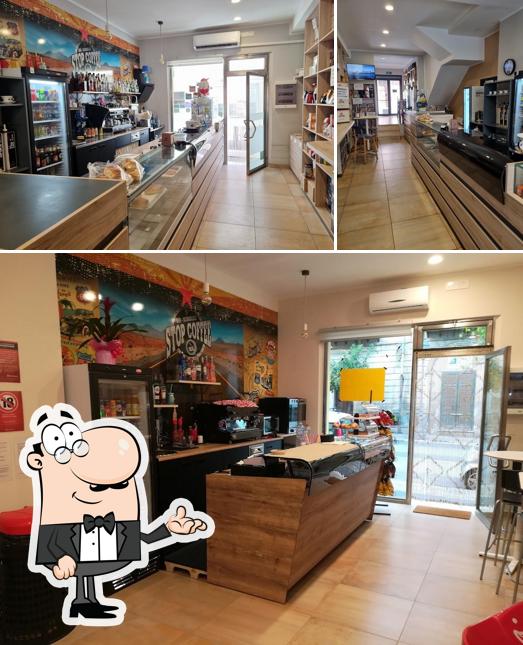 La interni e cibo del ristorante