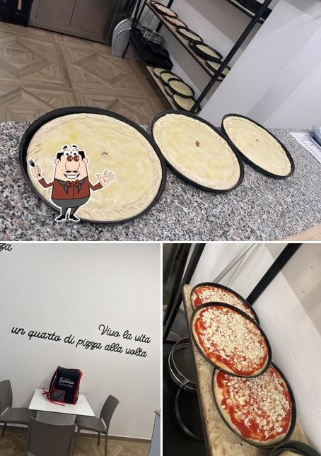 Pizzeria Superga si caratterizza per la cibo e interni