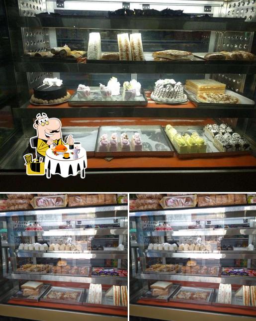 Meals at Vishal Bakers