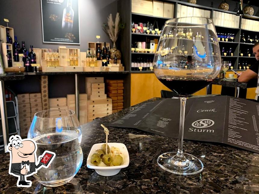 Guarda questa immagine di Winebar Colnar (Supernova Shopping center)