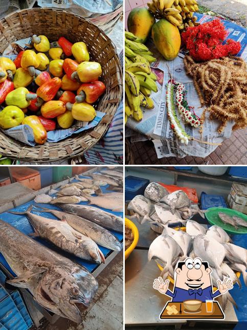 Food at Margaon fish market