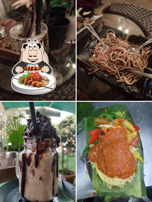 Food at Kaki Cafe
