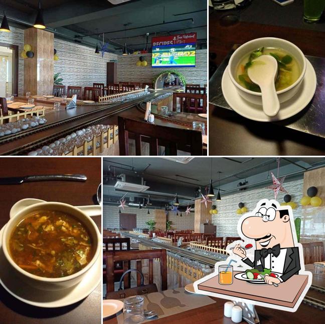 Food at Recipes: Train Restaurant