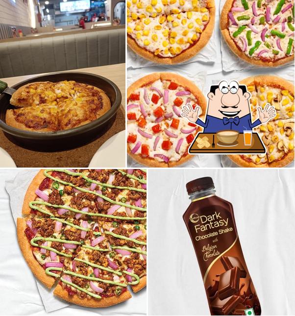 Food at Pizza Hut Edifice Mall, Silvassa
