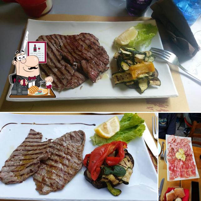Ordina i piatti di carne a Trattoria Alla Ferrata