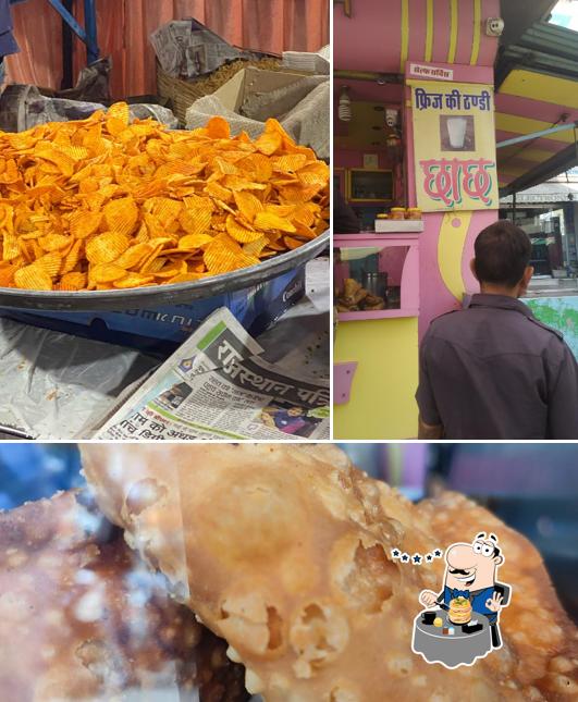 Food at Arora namkeen