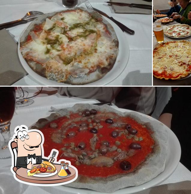 Scegli tra le molte varianti di pizza