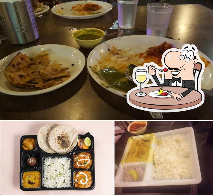 Food at Yara Di Haveli