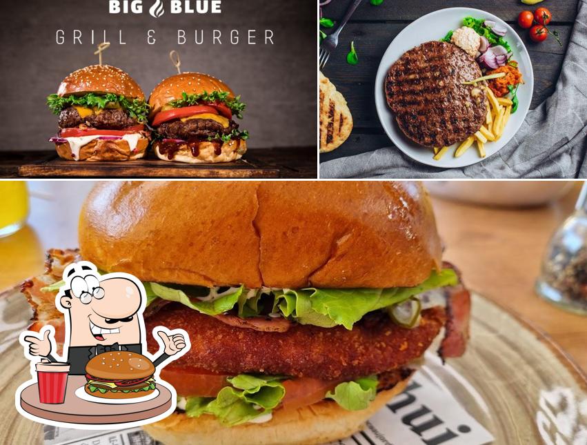 Ordina un hamburger a Big blue Grill & Burger