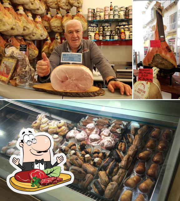 Prenditi i un pasto a base di carne a Panificio e Pasticceria Antonio Rescigno