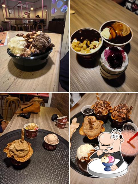 CREAM STONE, New Bel Road provides a selection of desserts