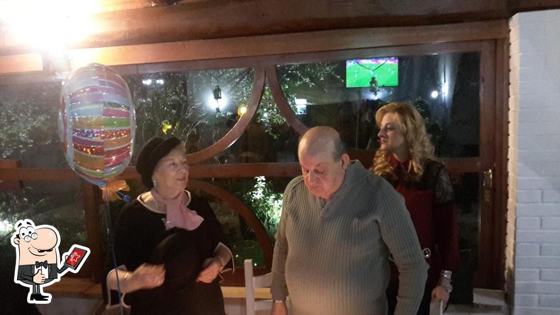 Guarda questa foto di ENOTECA VINI SFUSI CANTINA SAN MICHELE