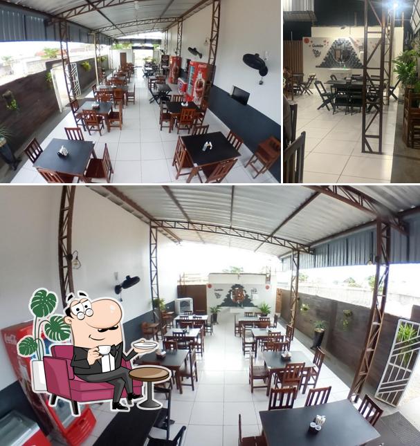 O interior do Empório da Carne de Sol