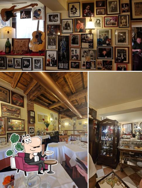 Siediti a un tavolo di Al Bersagliere