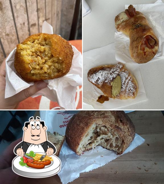 Platti al Panificio Del Corso