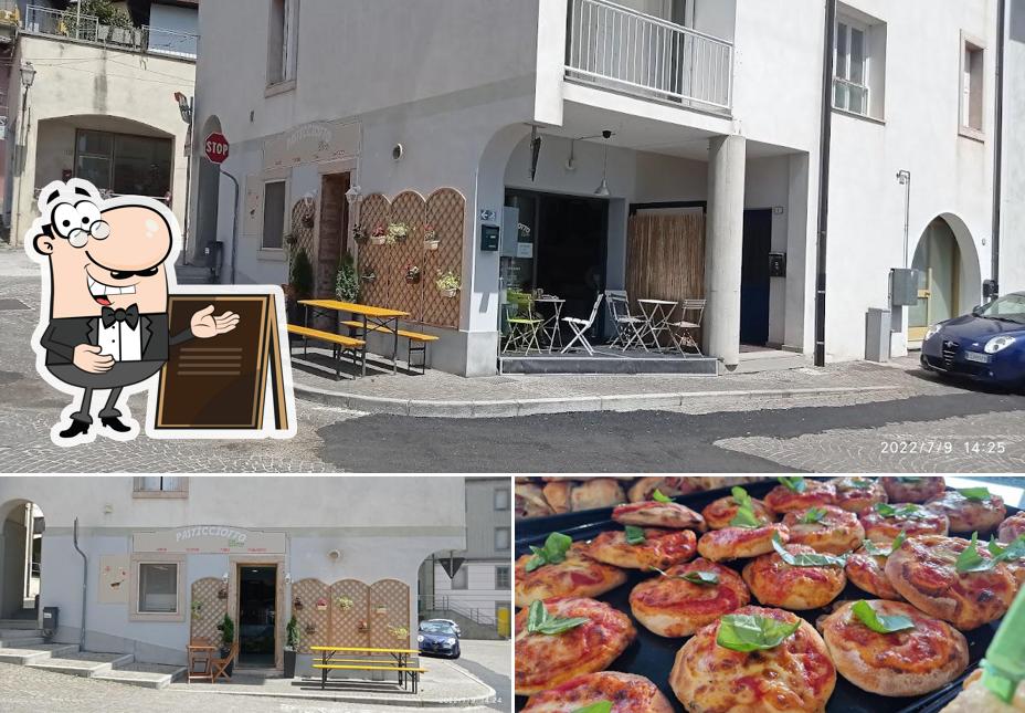 La esterno e cibo del ristorante
