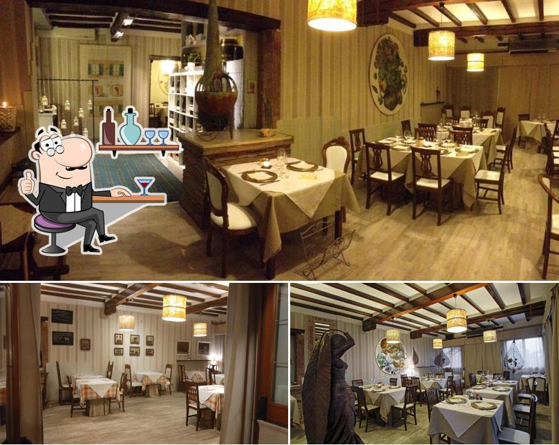 Siediti a un tavolo di Antica Trattoria del Reno