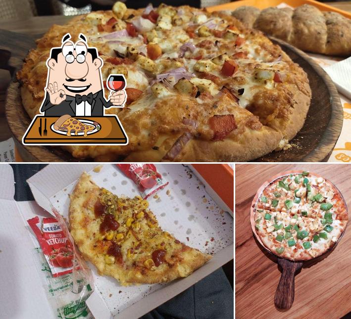 Get pizza at HANGRIES PANIPAT