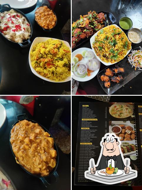 Food at Chulha Chowki Restaurant / Family Restaurant in Kutchery Road
