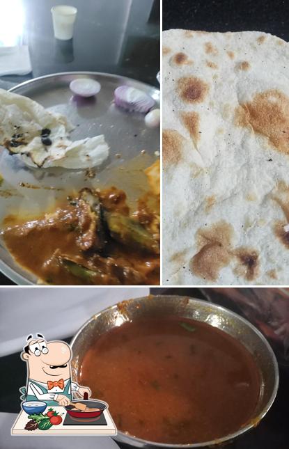 Chicken curry at Royal Classic Family Restaurant And Fast Food