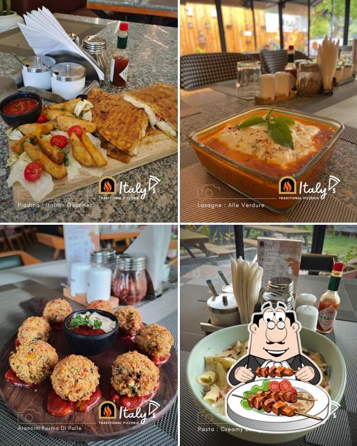 Meals at Italy's Traditional Pizzeria