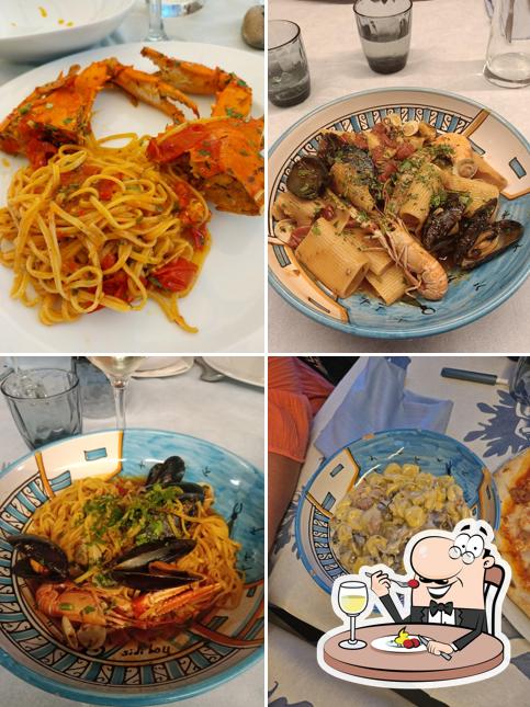 Platti al Ristorante Pizzeria Pesce Azzurro