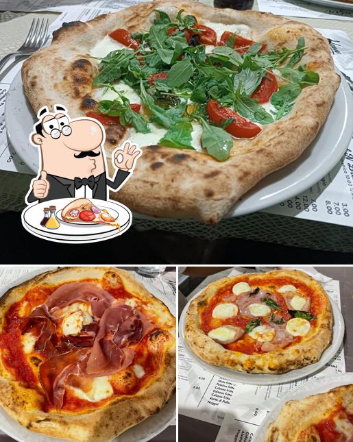 Ordina una pizza a Leucosia Bar Pizzeria