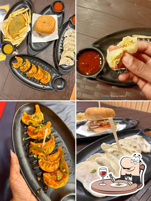 Meals at Darjeeling Momories