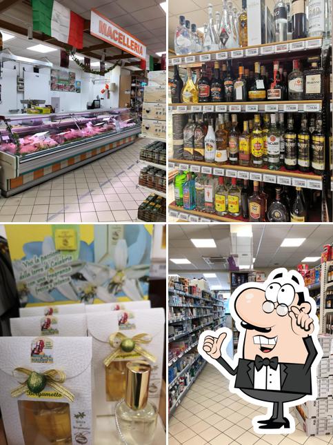 Gli interni di SUPERMERCATO EFFESETTE - Fratelli Arbitrio - prodotti tipici Calabresi